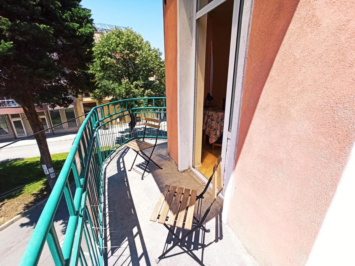 Pink Guest House Obzor Esterno foto